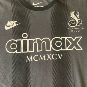 Nike AirMax AM Crew Non Ducor Duco Tee